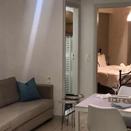 Cozy 4th Floor 2-spaced With Balcony * Heraklion (Crete)